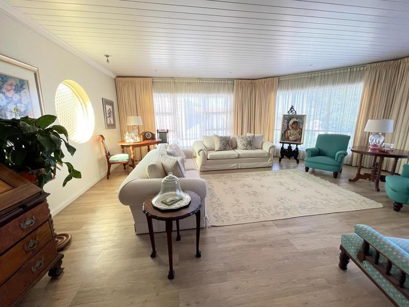 4 Bedroom Property for Sale in Panorama Western Cape